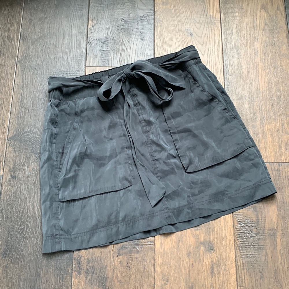 Old Navy • paper bag style skirt